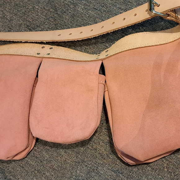 Women's Pink Toolbelt  NWOT - Picture 4 of 4
